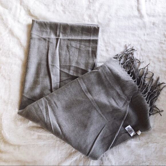 LOFT Light Gray Melange Scarf - Picture 1 of 7